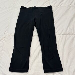 Black Cropped Under Armour Pants (Size XS)